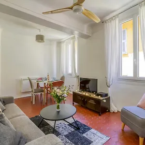 Typique - 2 Bedrooms,typical Apartment-old Town Nice